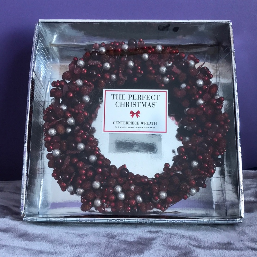 Bath & Body Works White Barn Centerpiece Wreath